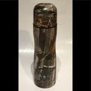 Red Head Tree double wall Vacuum Insulated Stainless Steel Bottle 750ml.